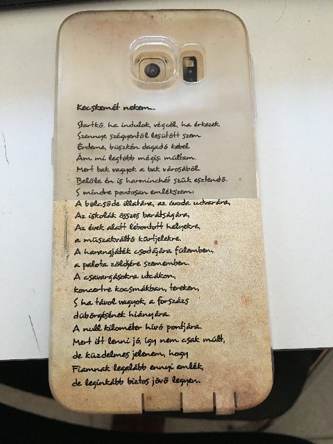 Egyedi telefontokok